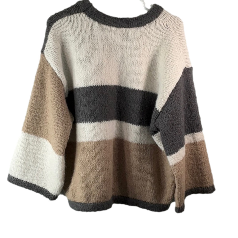 Promesa Sweater Size Medium - Picture 3 of 6